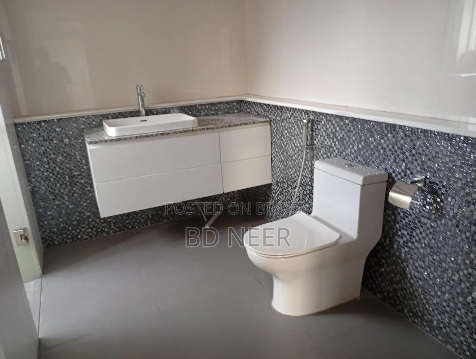 Penthouse With Swimming Pool 4 Bedroom Apt. Rent in North Gulshan-2 in Gulshan
