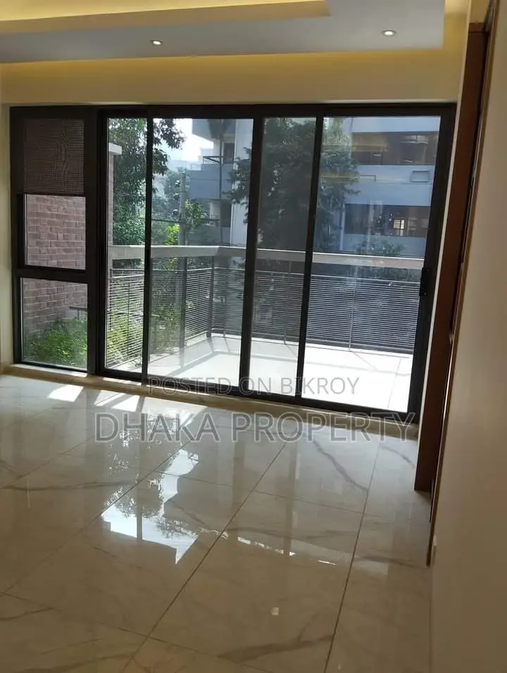 3800-Sqft 4-Beds Apartment Rent In Gulshan North in Gulshan