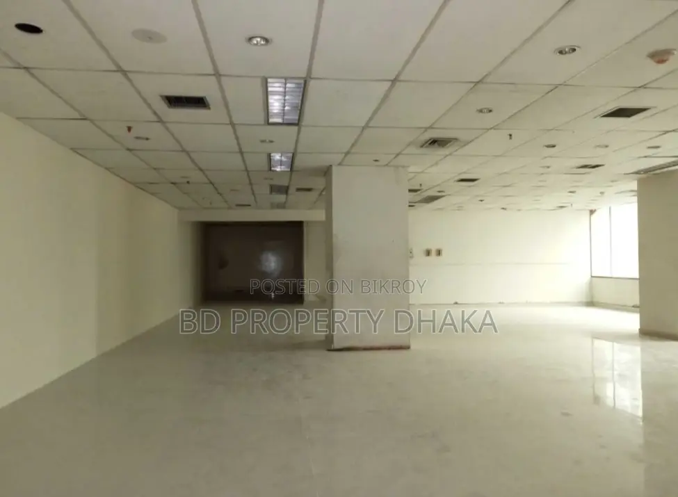 3000 Sqft Open Commercial Space Rent In Gulshan Avenue in Gulshan
