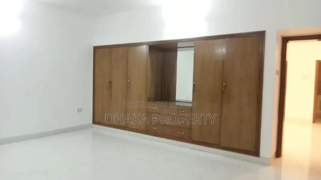 4Bedroom_Big Flat Rent At Gulshan 2 in Gulshan