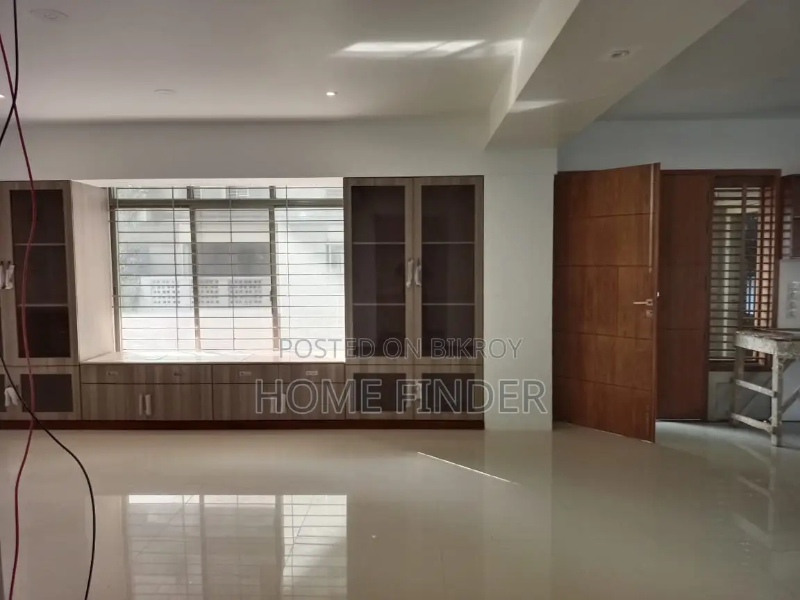 3500 Sqft Ready Apartment Available for Rent in Gulshan 2 in Gulshan