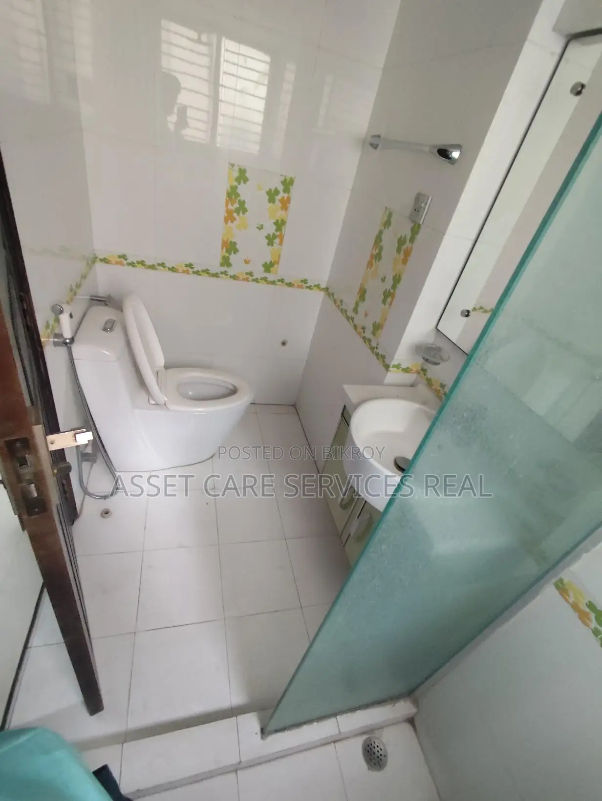 4000-Sqft Fully-Furnished 4-Bedroom Large Apartment for Rent in North Gulshan in Gulshan