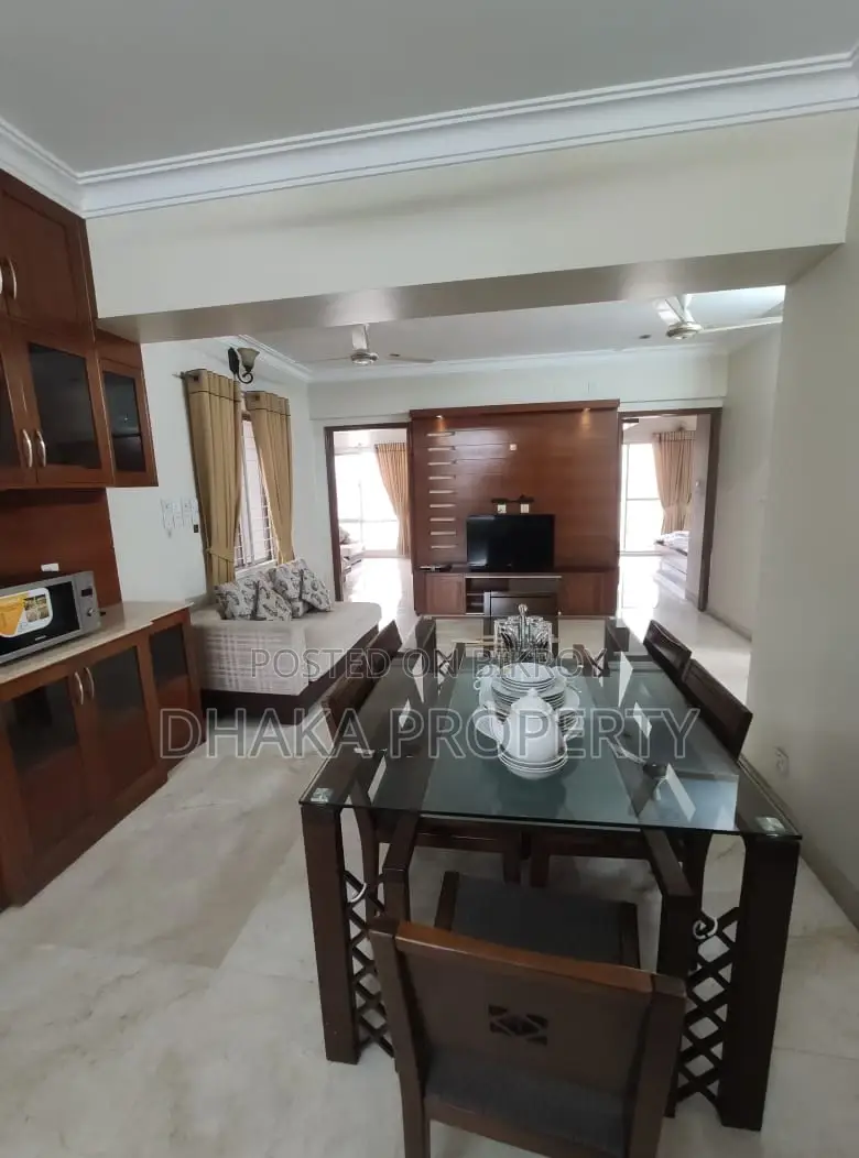 very Good Full-Furnished Apartment Rent In Gulshan in Gulshan