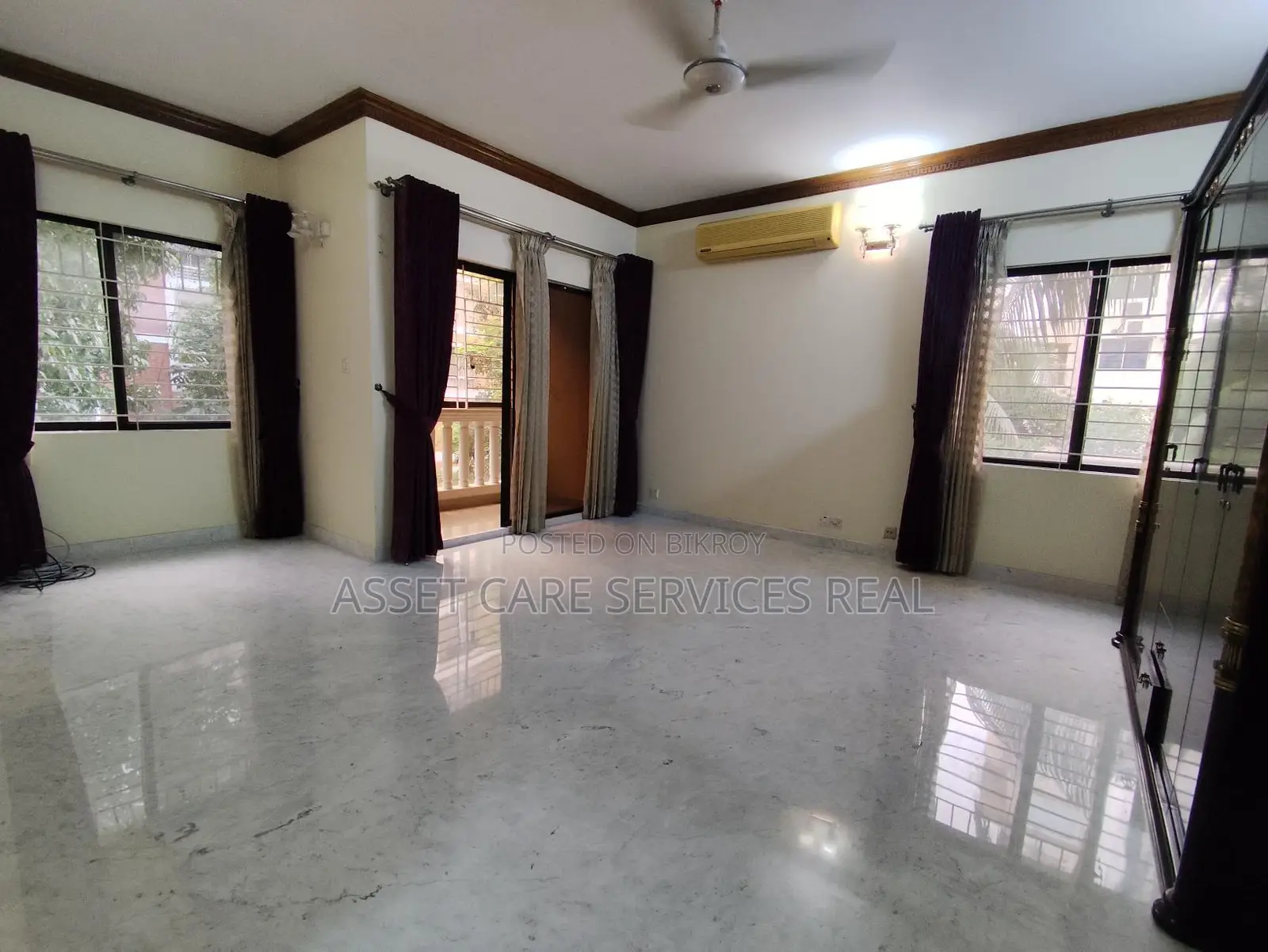3600-Sqft 4-Bed Semi-Furnished Apartment for Rent in Gulshan-2 in Gulshan