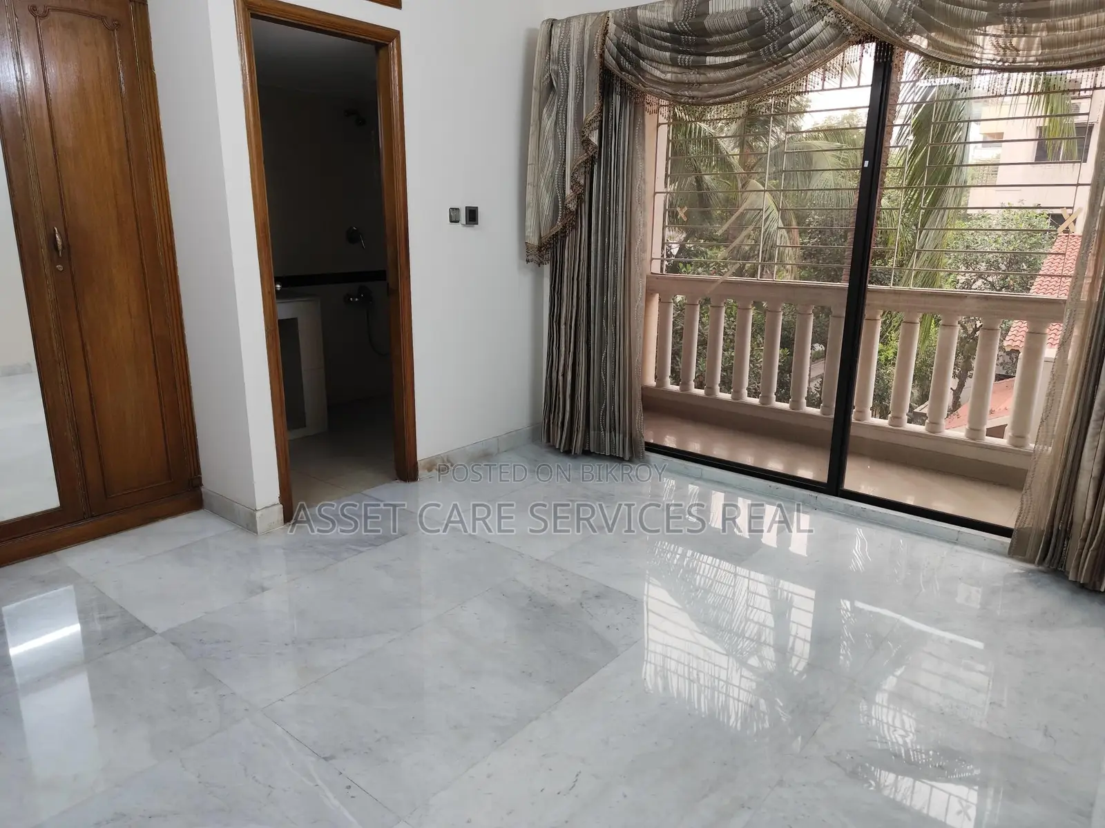 3600-Sqft 4-Bed Semi-Furnished Apartment for Rent in Gulshan-2 in Gulshan