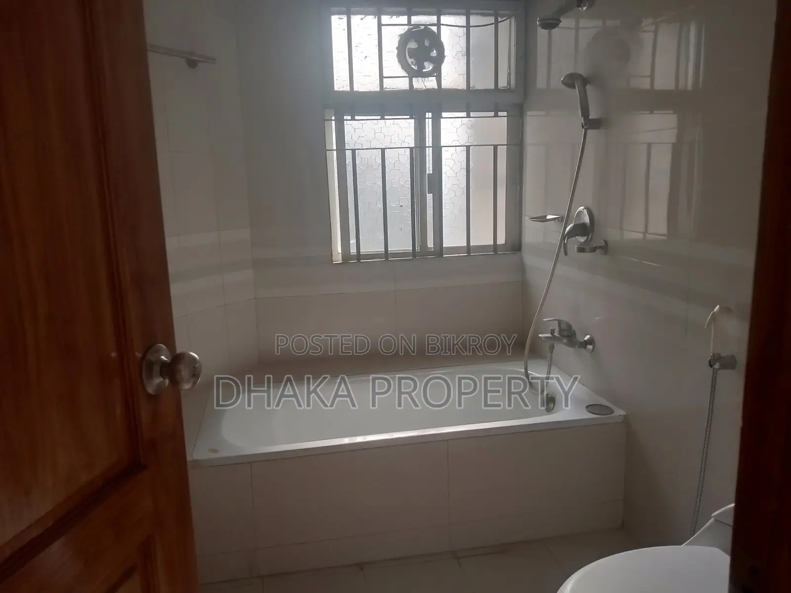 4-Bed-2- Car parking Nice Apartment Rent in Gulshan -1 in Gulshan