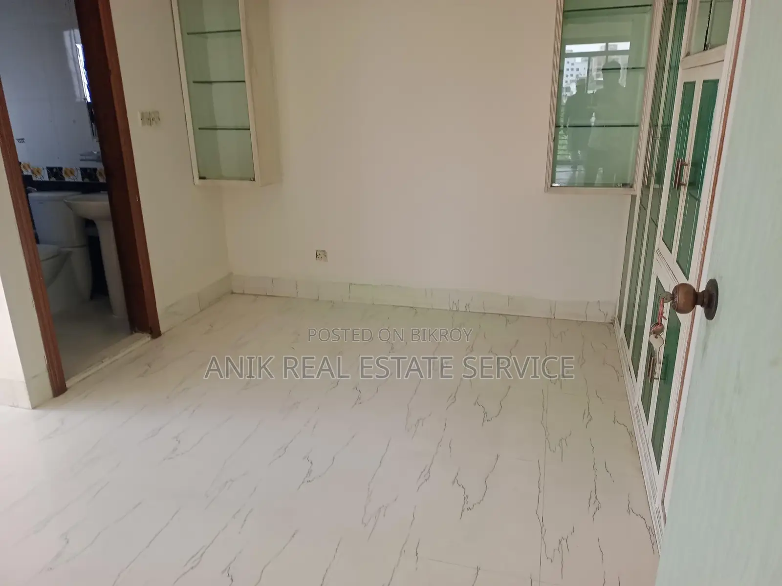 Good Quality 4 Bedroom Unfurnished Flat Rent In Gulshan 1 in Gulshan