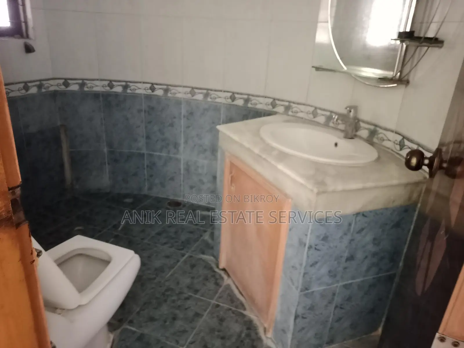 Good Quality 4 Bedroom Unfurnished Flat Rent In Gulshan 1 in Gulshan