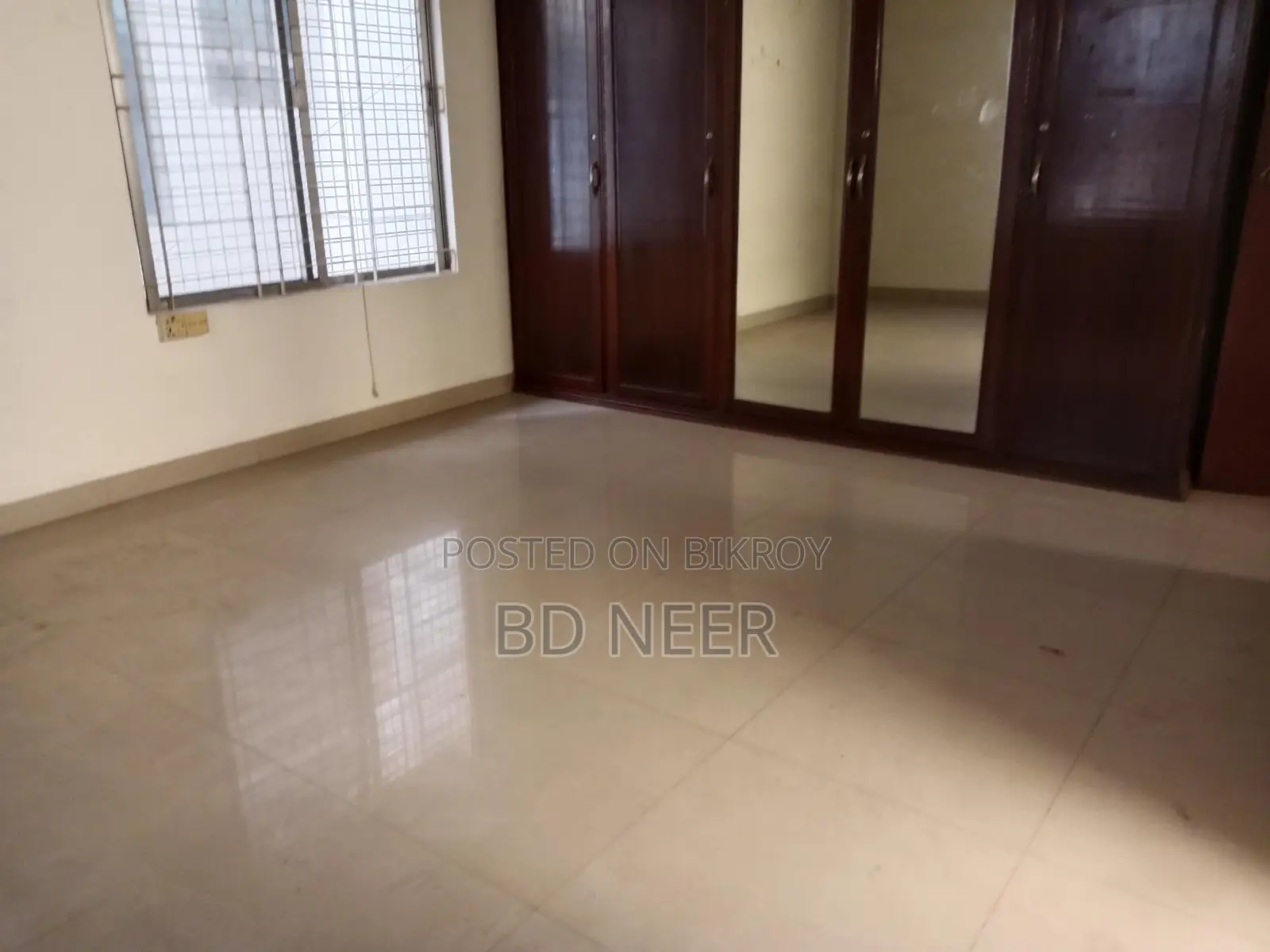 nice 2750 sft 4 Bed room apt available at banani in Banani