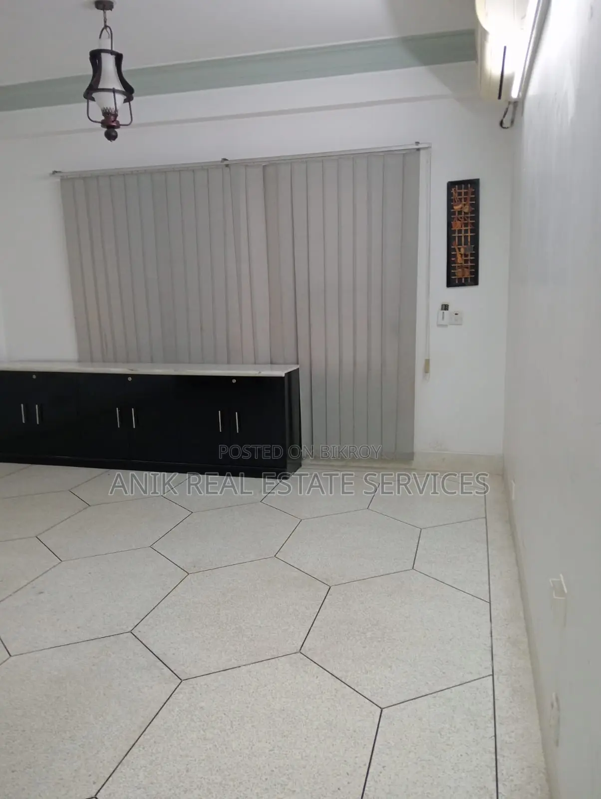 2200 Sft Semi Farnised Office Space Rent At Gulshan 1 in Gulshan
