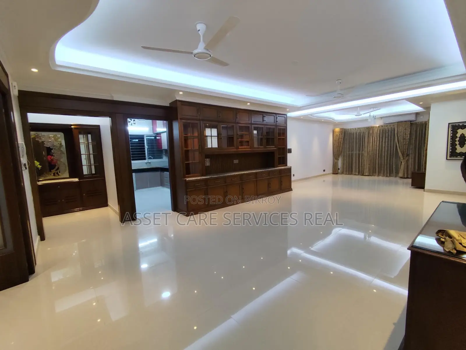 4Bed Luxurious Semi-Furnished Big Apartment Rent In Gulshan-2 in Gulshan