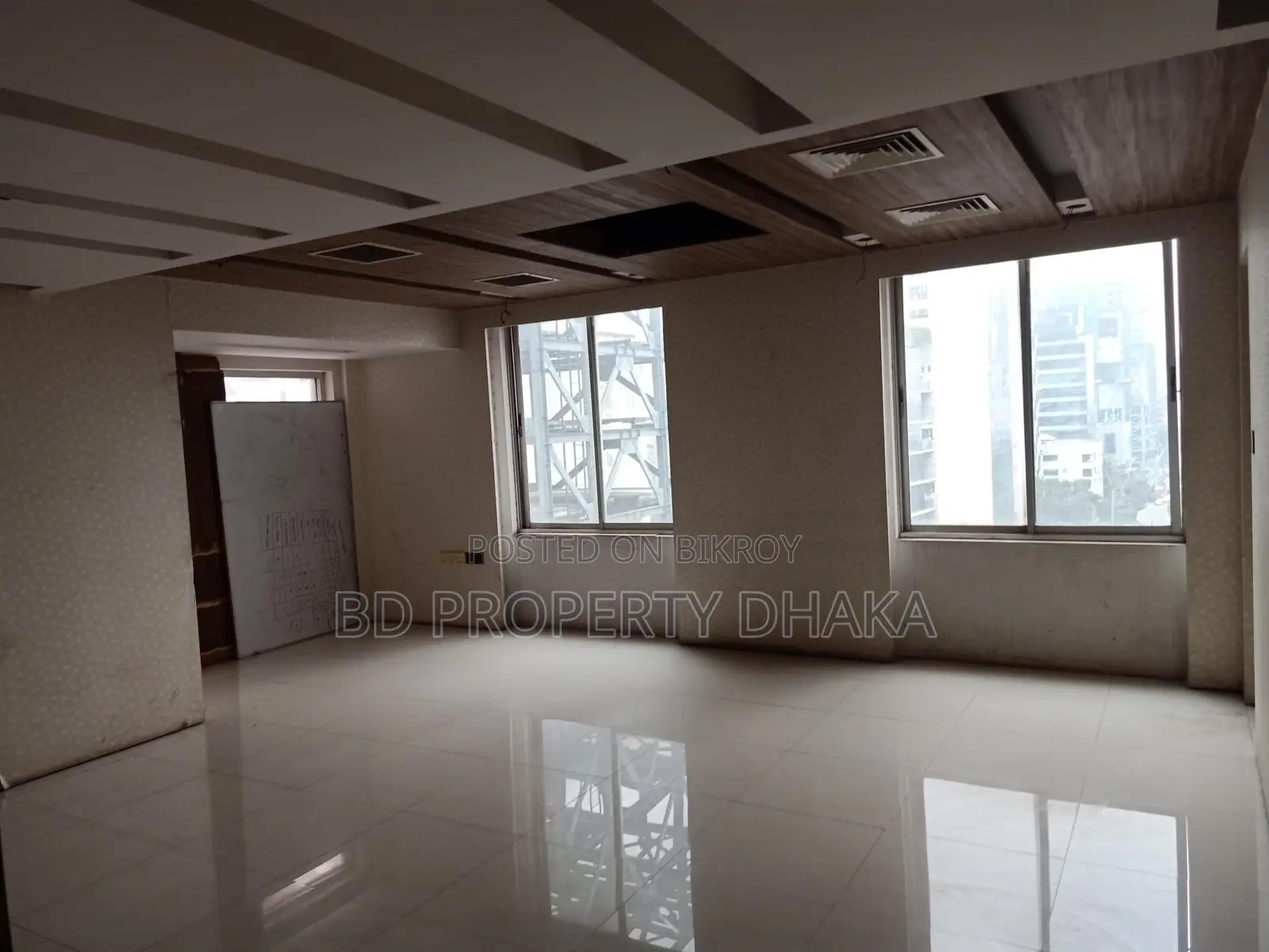 5800 Sqft Open Commercial Space Rent In Gulshan Avenue in Gulshan