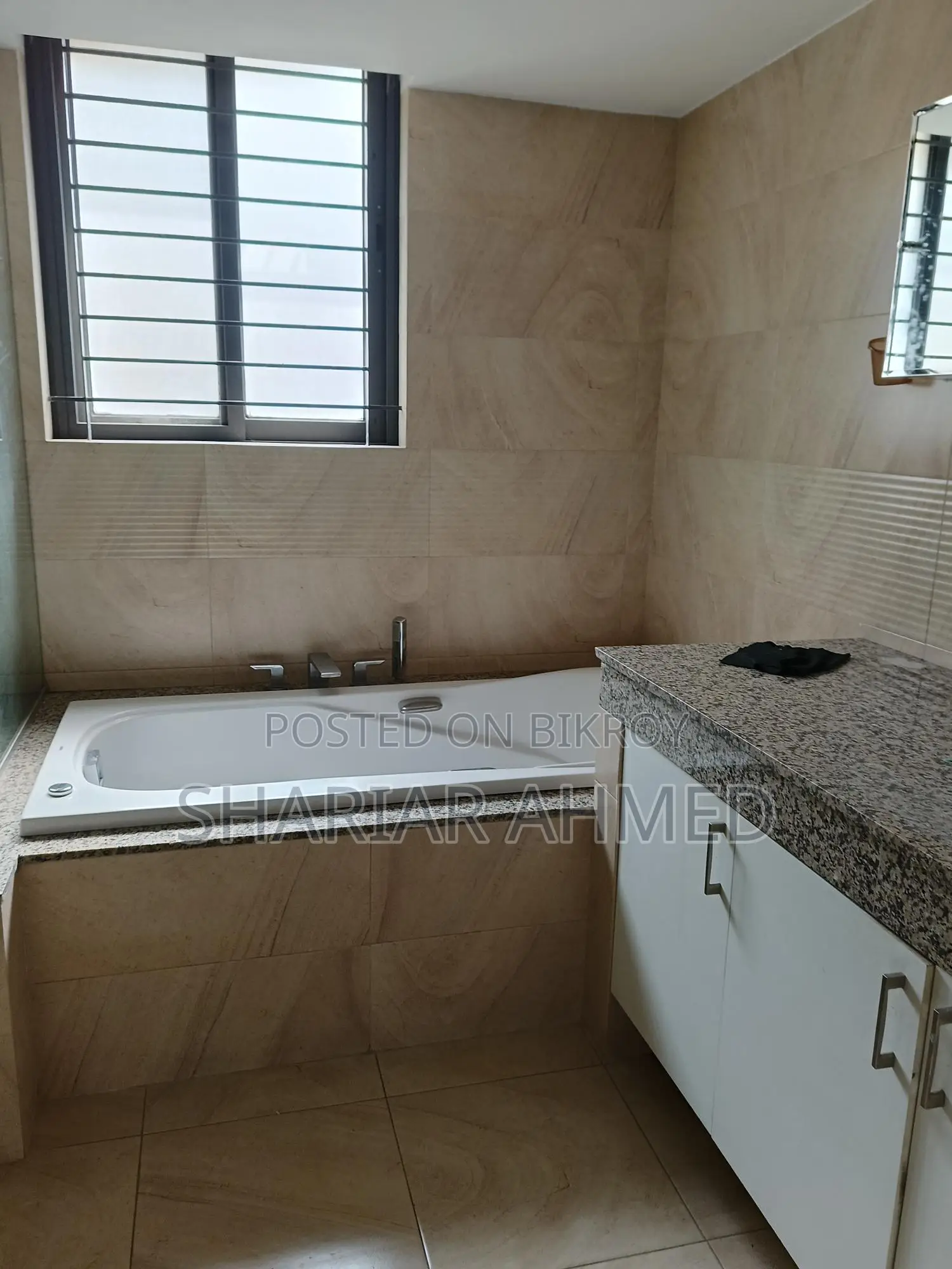 Fully Furnished Lake View Apartment For Rent In Gulshan 2 in Gulshan