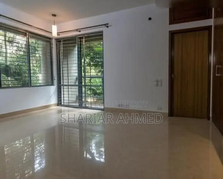 3250 Sqft 3 Bed Un-Furnished Apartment For Rent In Gulshan in Gulshan