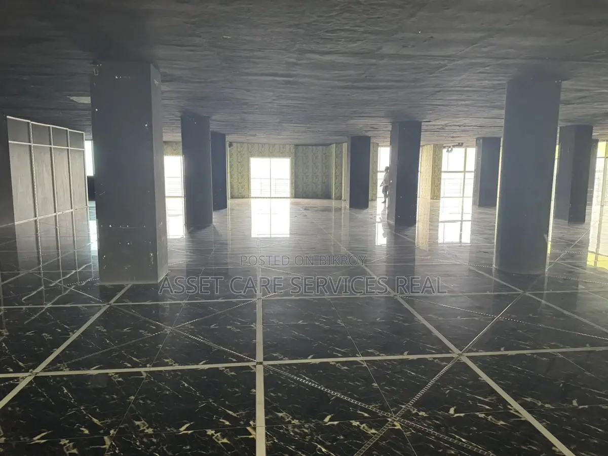 Exclusive Open Commercial Office space Rent Gulshan Avenue in Gulshan
