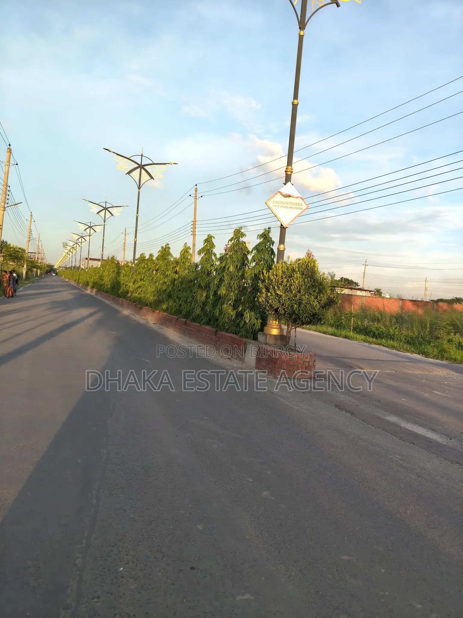 SOUTH/NORTH FACE BLOCK =G, 20 KATHA LAND SALE in Basundhara