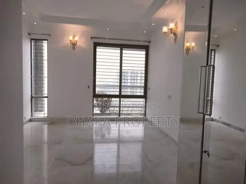 (3500-Sqft)Lake View Luxurious Apartment Rent in Gulshan in Gulshan