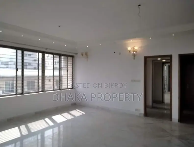 (3500-Sqft)Lake View Luxurious Apartment Rent in Gulshan in Gulshan