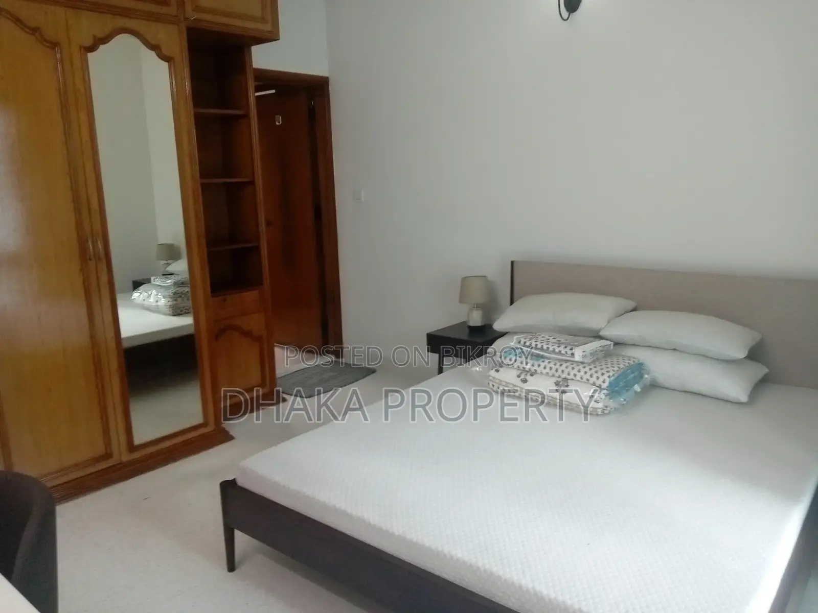 Full-Furnished 3 -Beded Exclusive Apartment Rent in Gulshan -2 in Gulshan