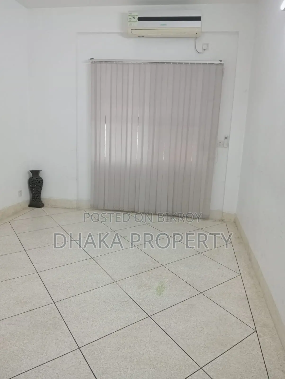 2400sqFt.Office Rent at Gulshan 1 in Gulshan