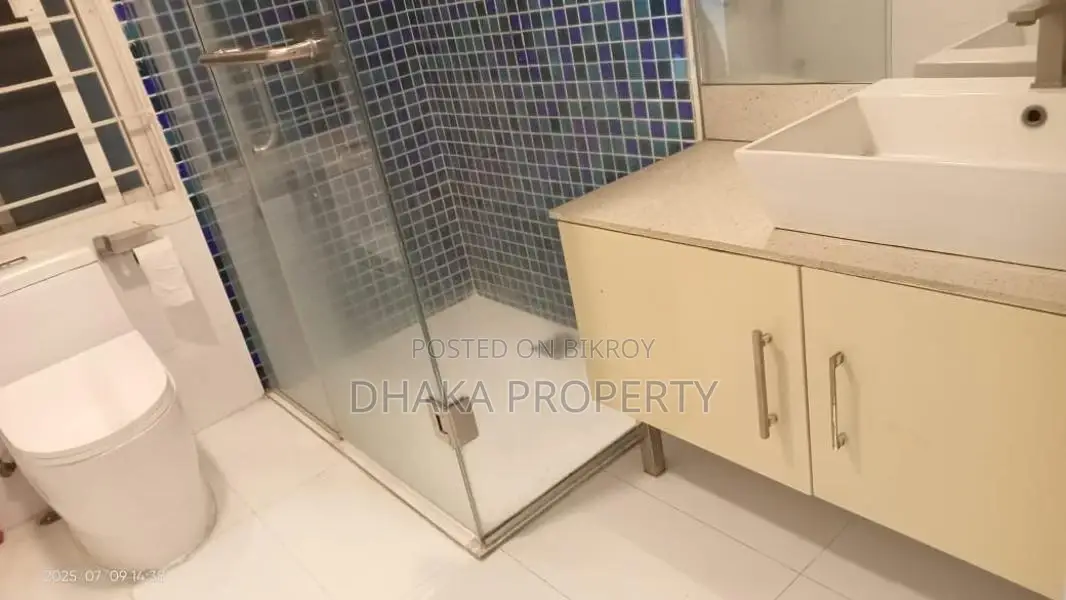 (3200-Sqft) 3-Beds Modern Apartment Rent in Gulshan North in Gulshan