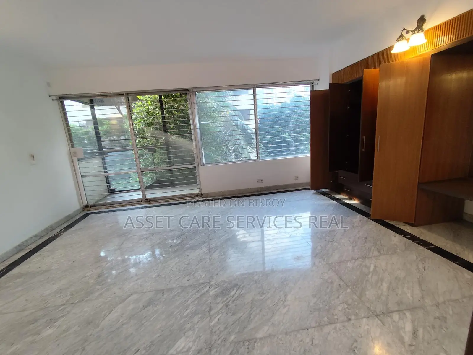 4-Bedroom Unfurnished Exclusive Apartment for Rent in Baridhara Diplomatic Zone in Baridhara