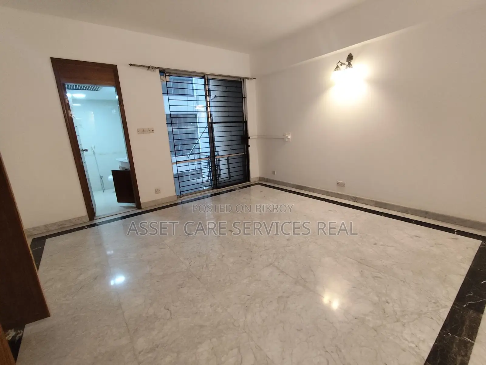 4-Bedroom Unfurnished Exclusive Apartment for Rent in Baridhara Diplomatic Zone in Baridhara