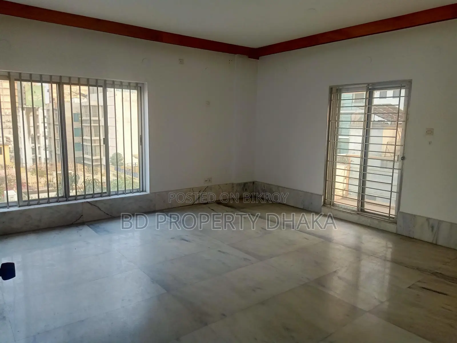 3200 Sqft Nice Office Space Rent In Banani in Gulshan