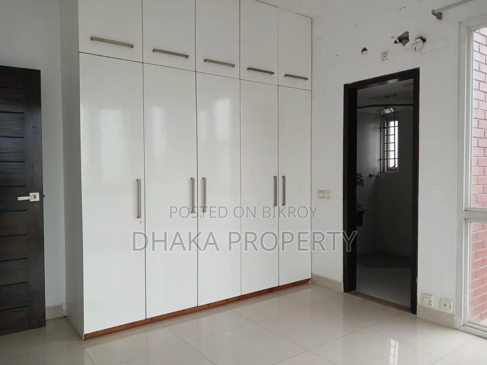 3Bedroom Sun Lighting Apt.Office come Residents possible-2300sft in Baridhara