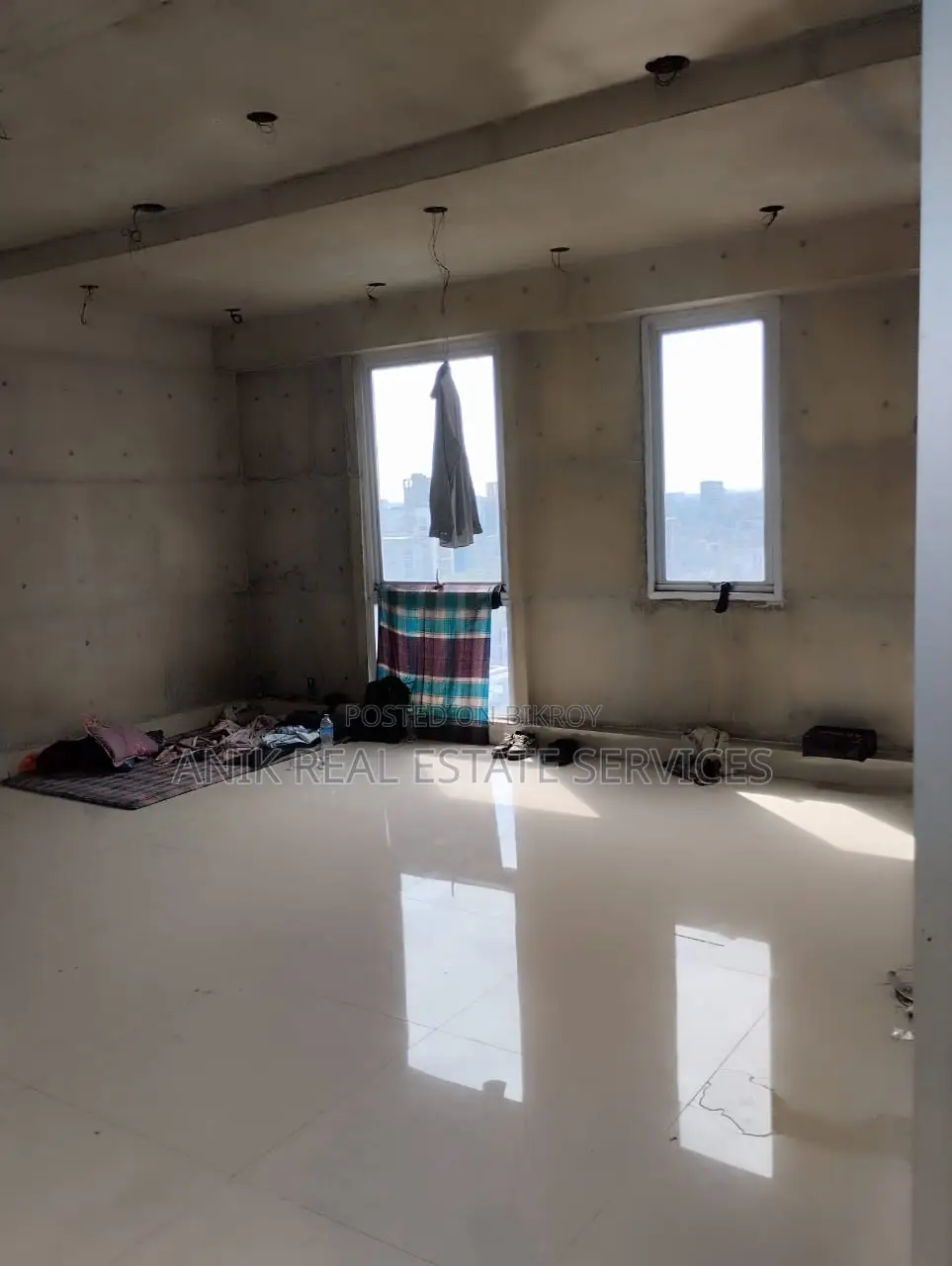 Commarcial 2450 Sft Office Space Rent At Banani in Banani
