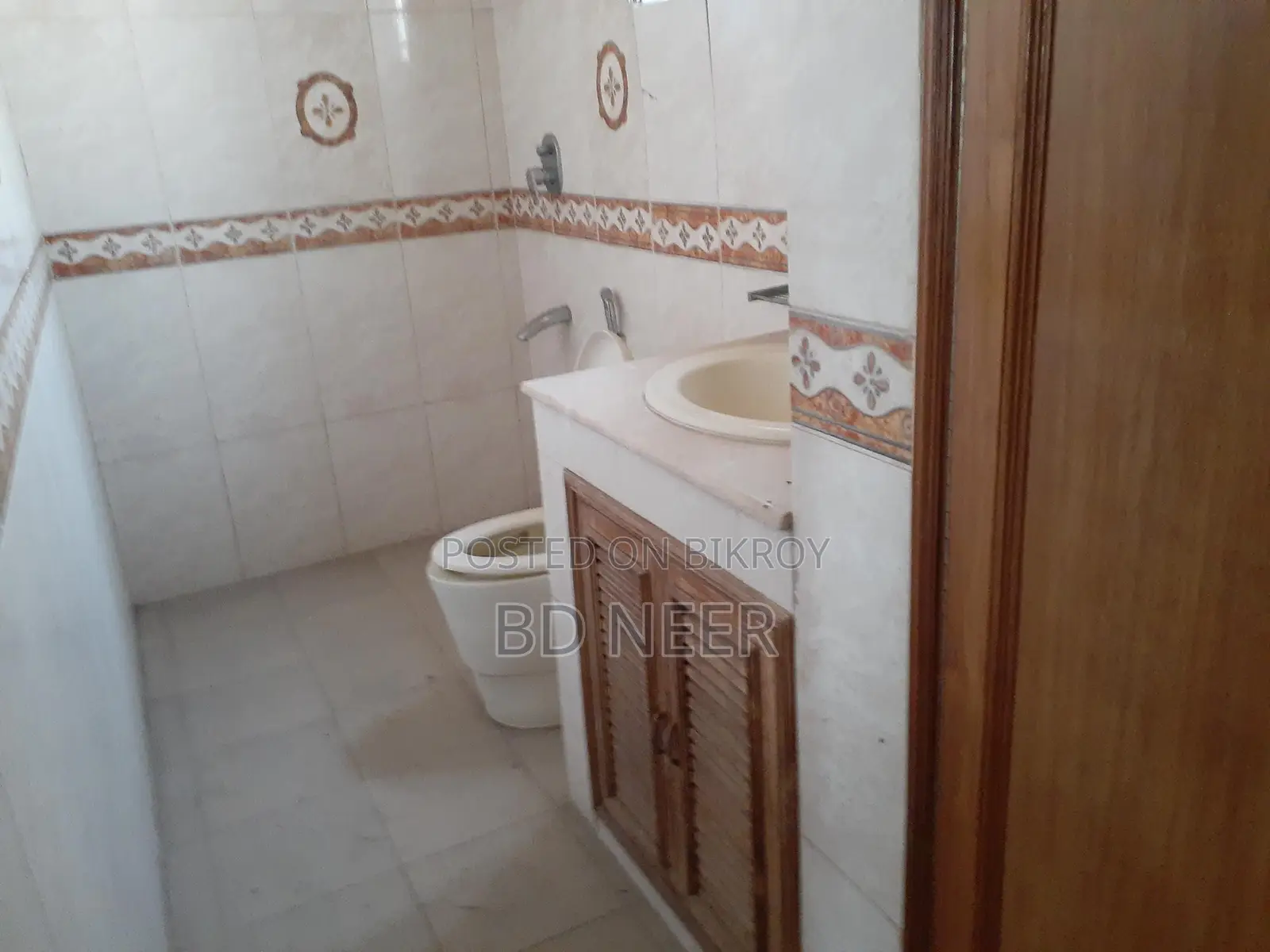 8 Storied House Available For Rent in Gulshan-2 in Gulshan