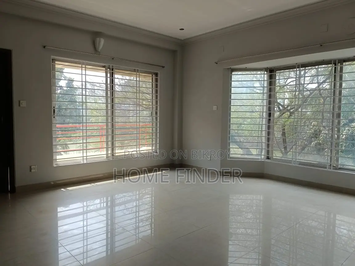 2500 SqFt Office Rent In Gulshan 1 in Gulshan