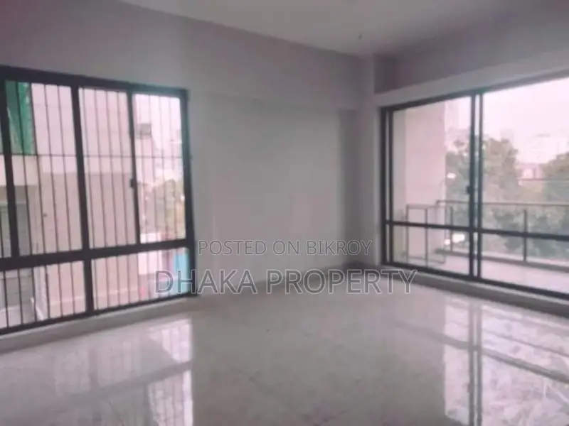 2200-Sqft Luxurious New Apartment Rent in Banani in Banani