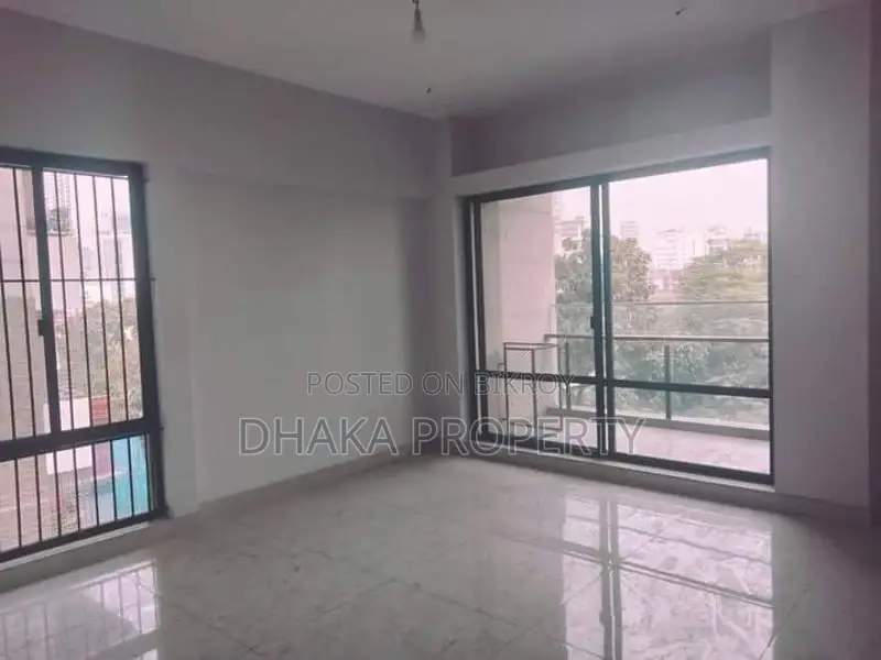2200-Sqft Luxurious New Apartment Rent in Banani in Banani
