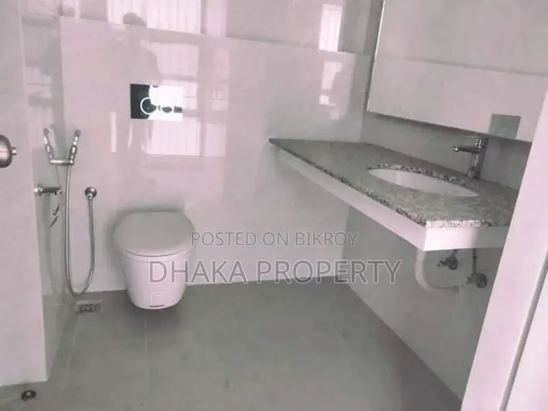 2200-Sqft Luxurious New Apartment Rent in Banani in Banani