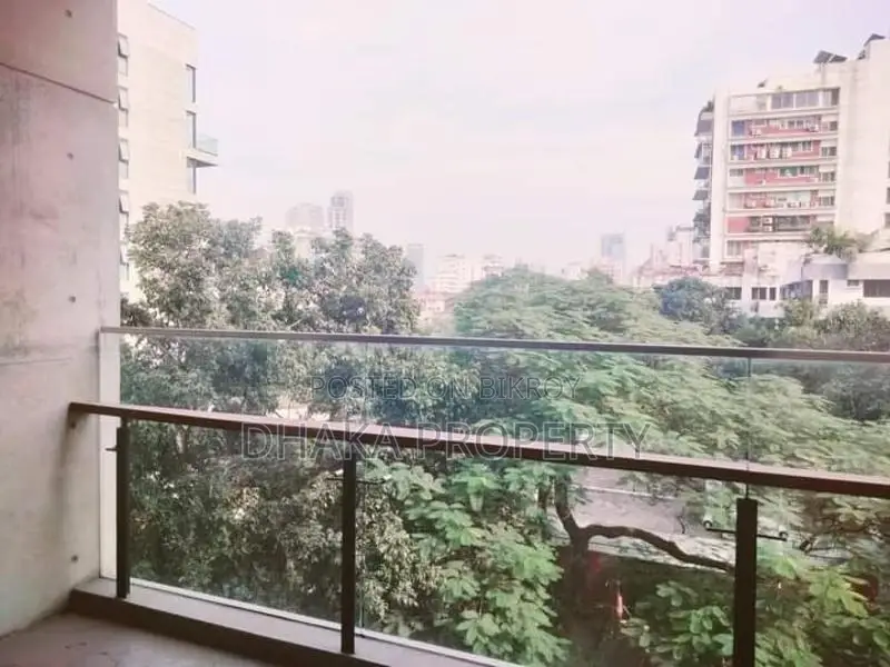 2200-Sqft Luxurious New Apartment Rent in Banani in Banani