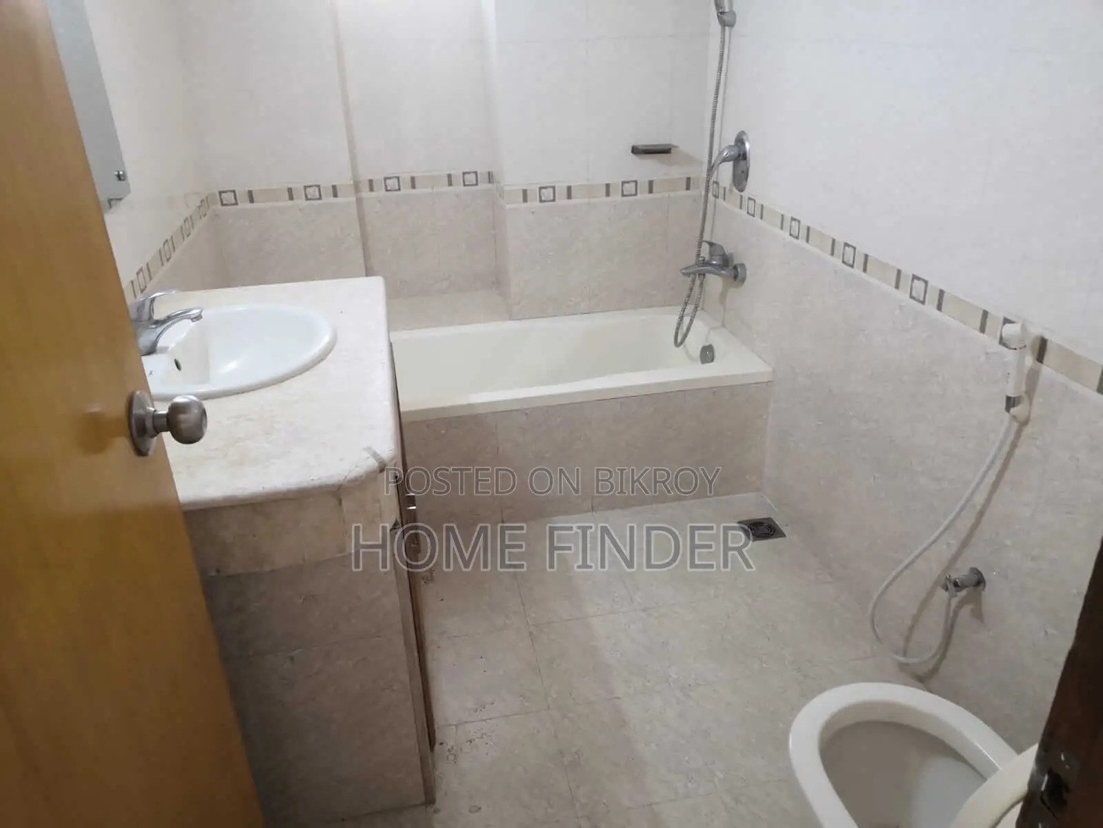 Unfurnished 3Bed-2700 Sft Apt: Rent @ Gulshan -1 in Gulshan