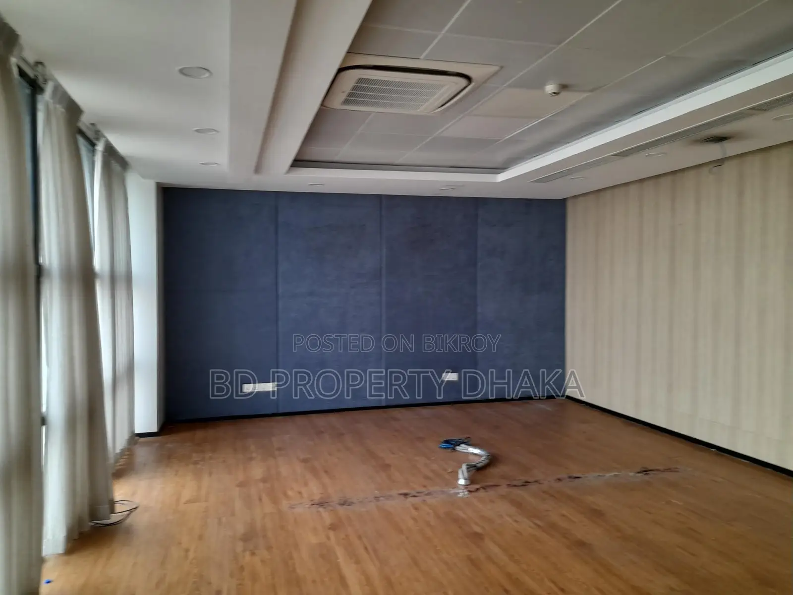 6068 Sqft Nice Semi Furnished Open Commercial Space Rent In Gulshan in Gulshan
