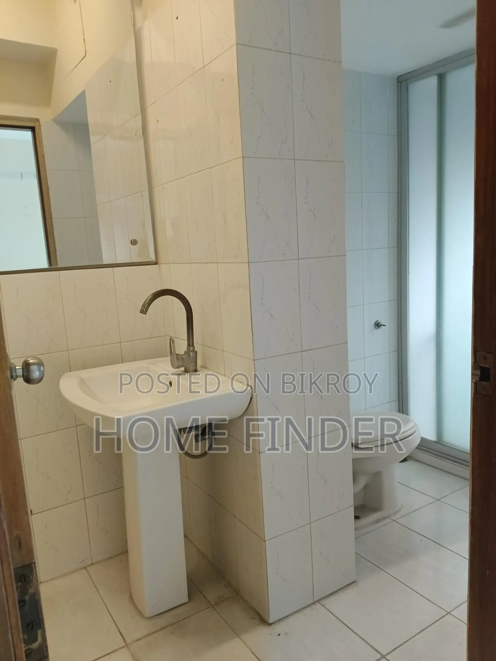 2300 Sqft Un-furnished Apartment For Rent In Gulshan in Gulshan