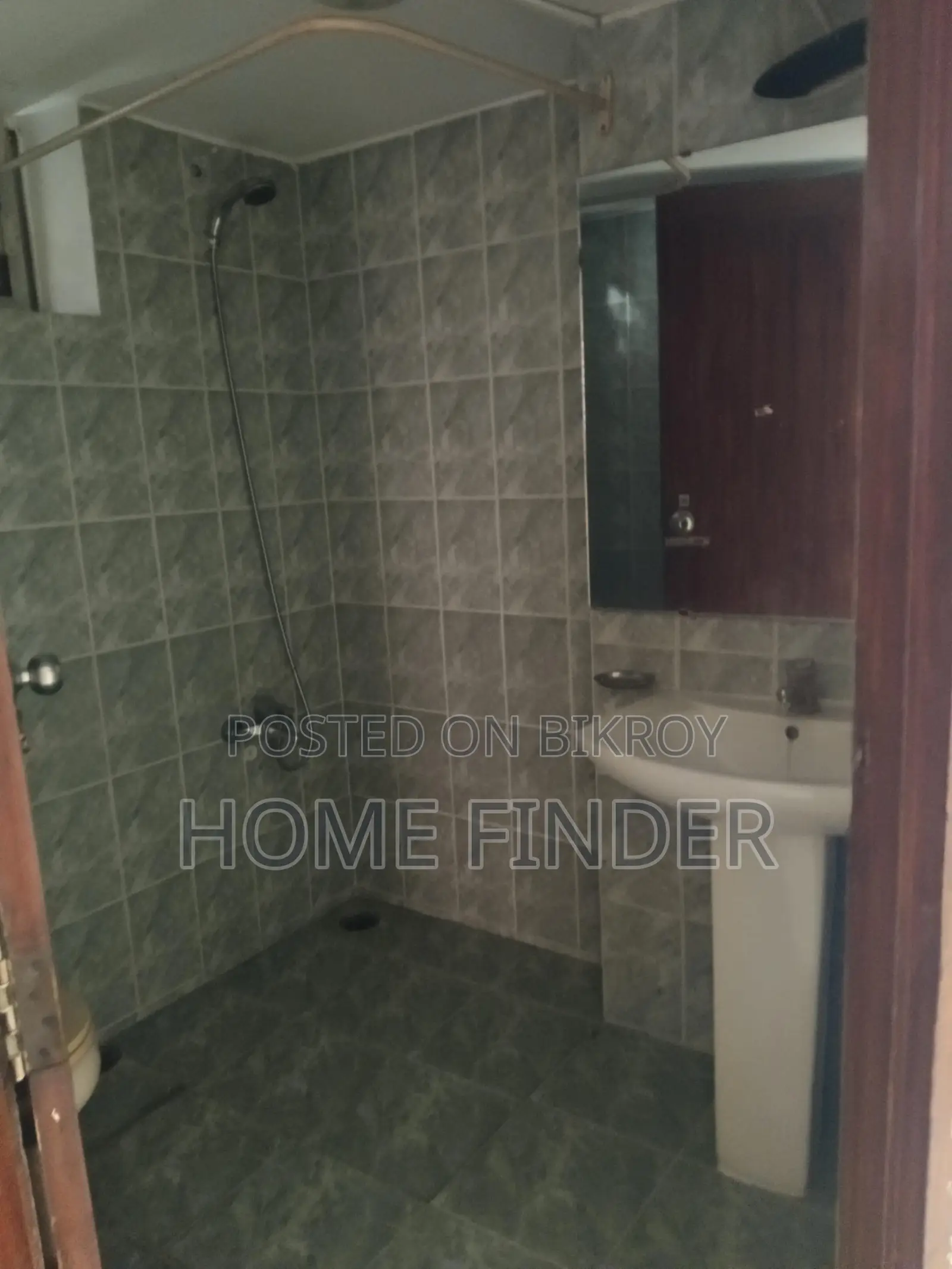 2300 Sqft Un-furnished Apartment For Rent In Gulshan in Gulshan