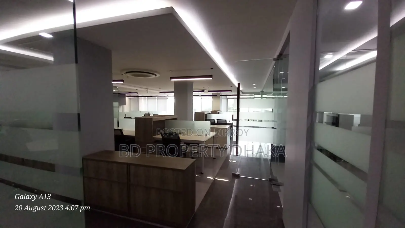 4000 Sqft Newly Office Space Rent In Banani in Banani