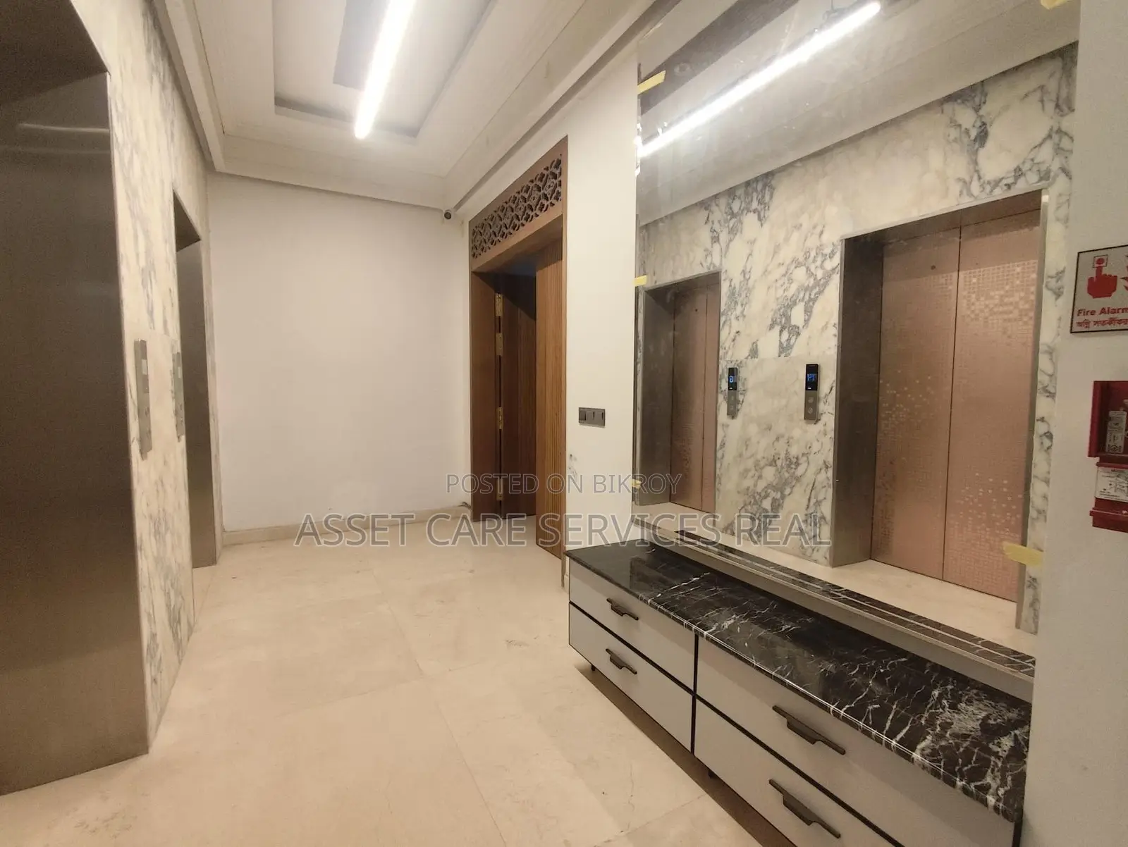 Brand New Semi-Furnished Luxurious 3-Bed Apartment Rent In Gulshan in Gulshan