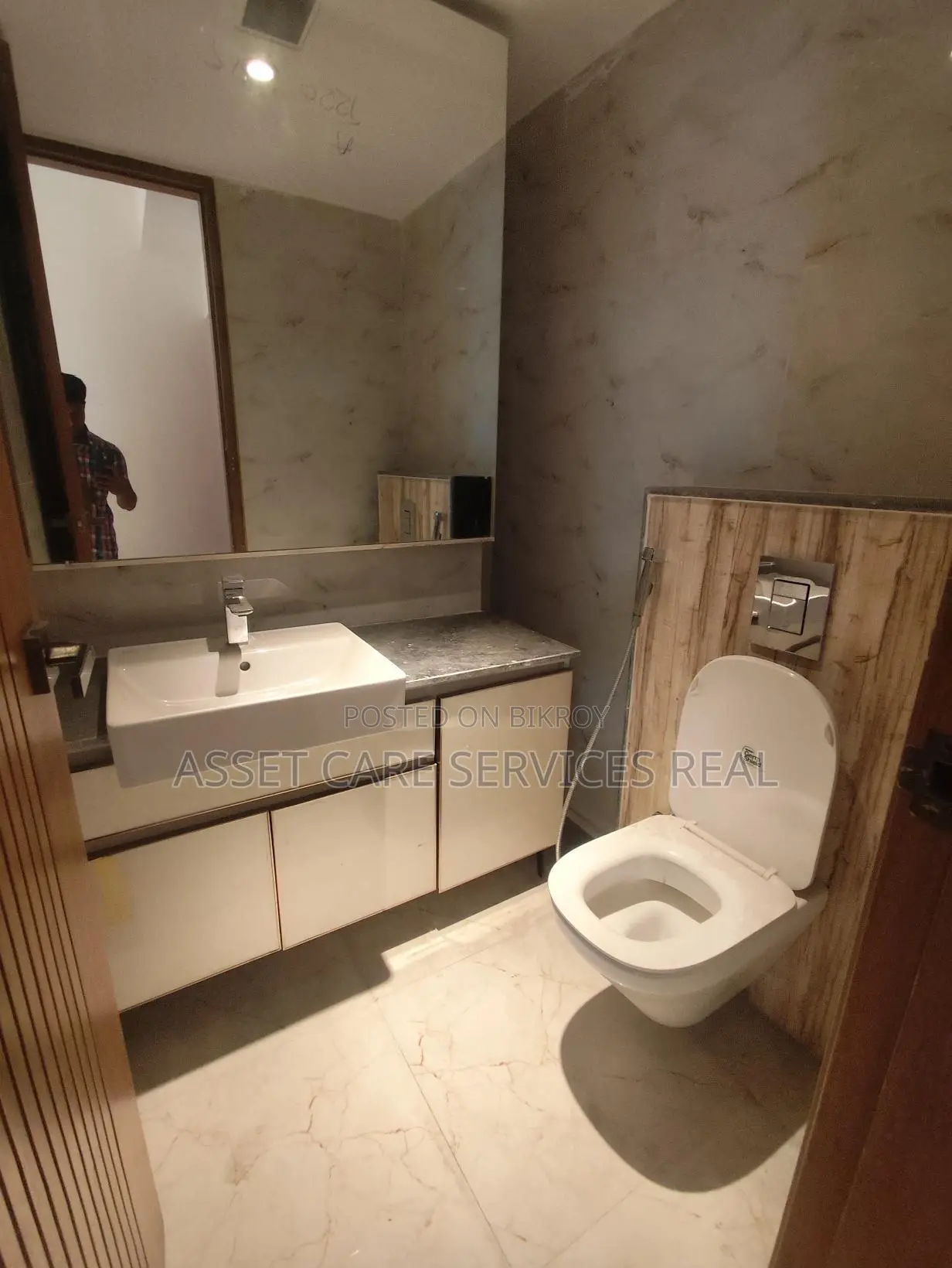Brand New Semi-Furnished Luxurious 3-Bed Apartment Rent In Gulshan in Gulshan