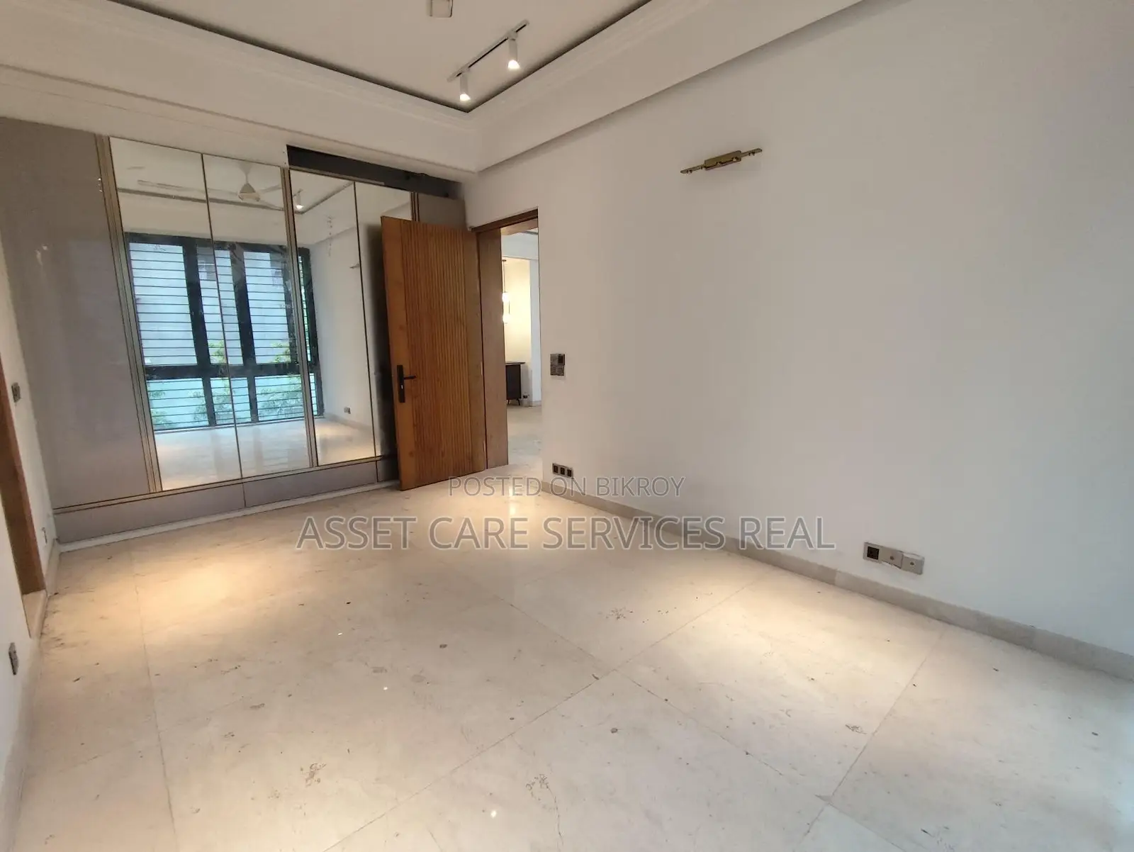 Brand New Semi-Furnished Luxurious 3-Bed Apartment Rent In Gulshan in Gulshan
