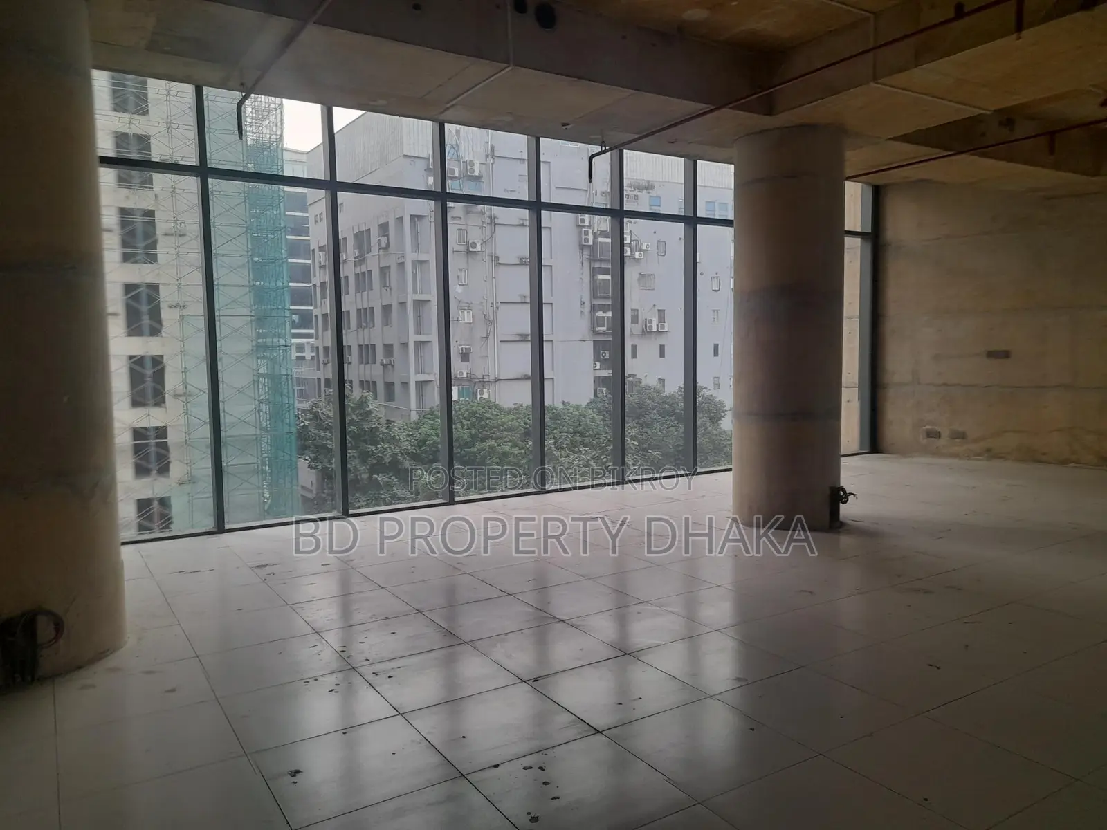 17000 Sqft Open Modern Commercial Space for Rent in Gulshan Avenue in Gulshan