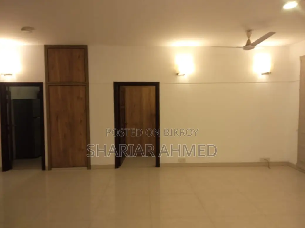 2370 Sqft 3 Bed Un-Furnished Apartment For Rent In Gulshan in Gulshan