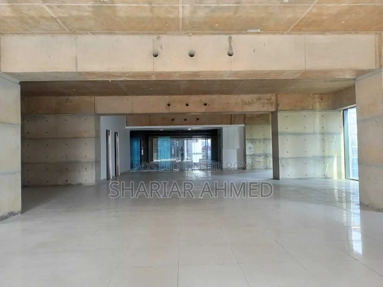 GULSHAN AVENUE - COMMERCIAL 4000 SQFT OPEN SPACE RENT in Gulshan