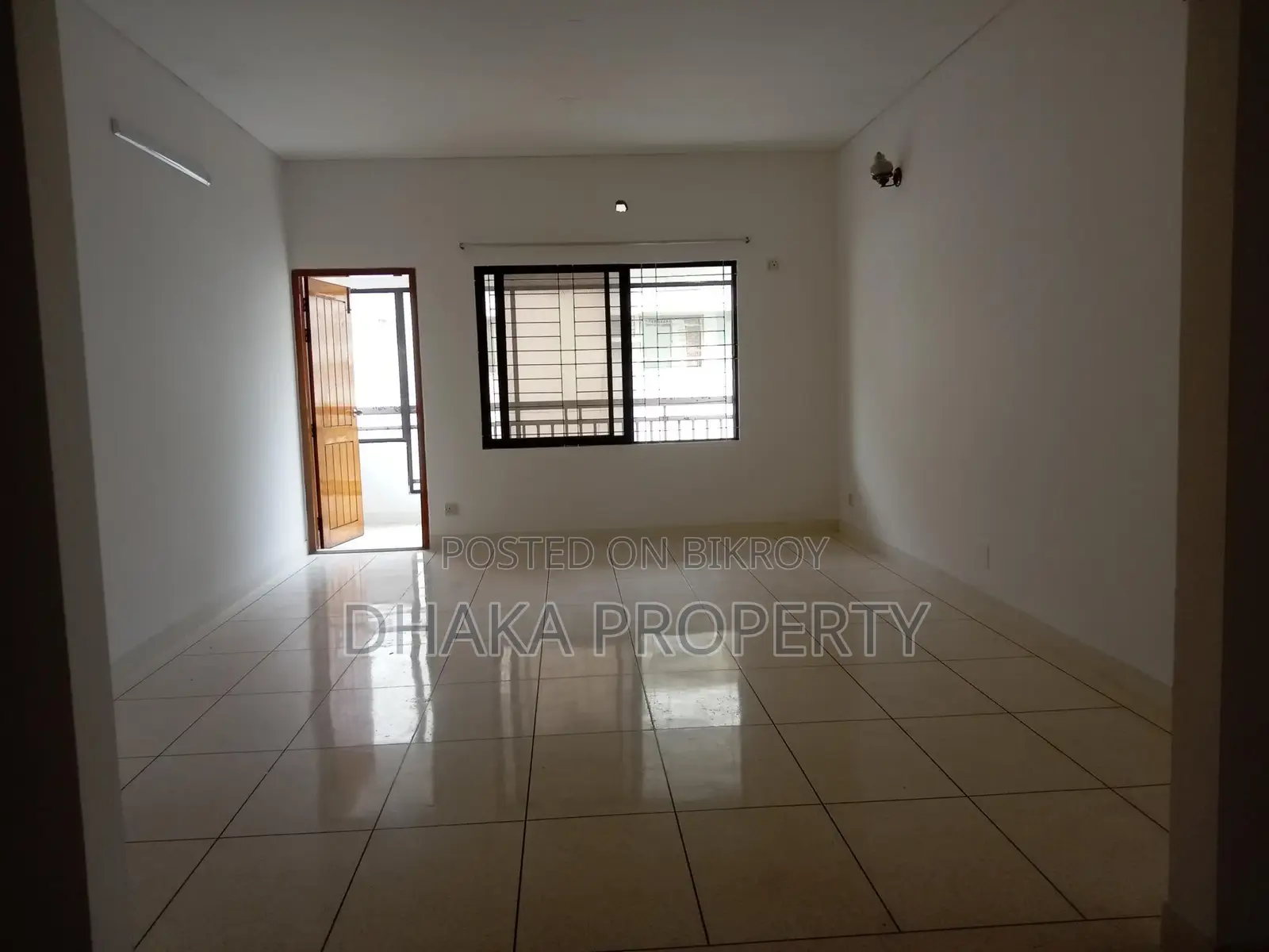 Un-Furnished 3 Bedrooms Apartment Rent in Baridhara in Baridhara