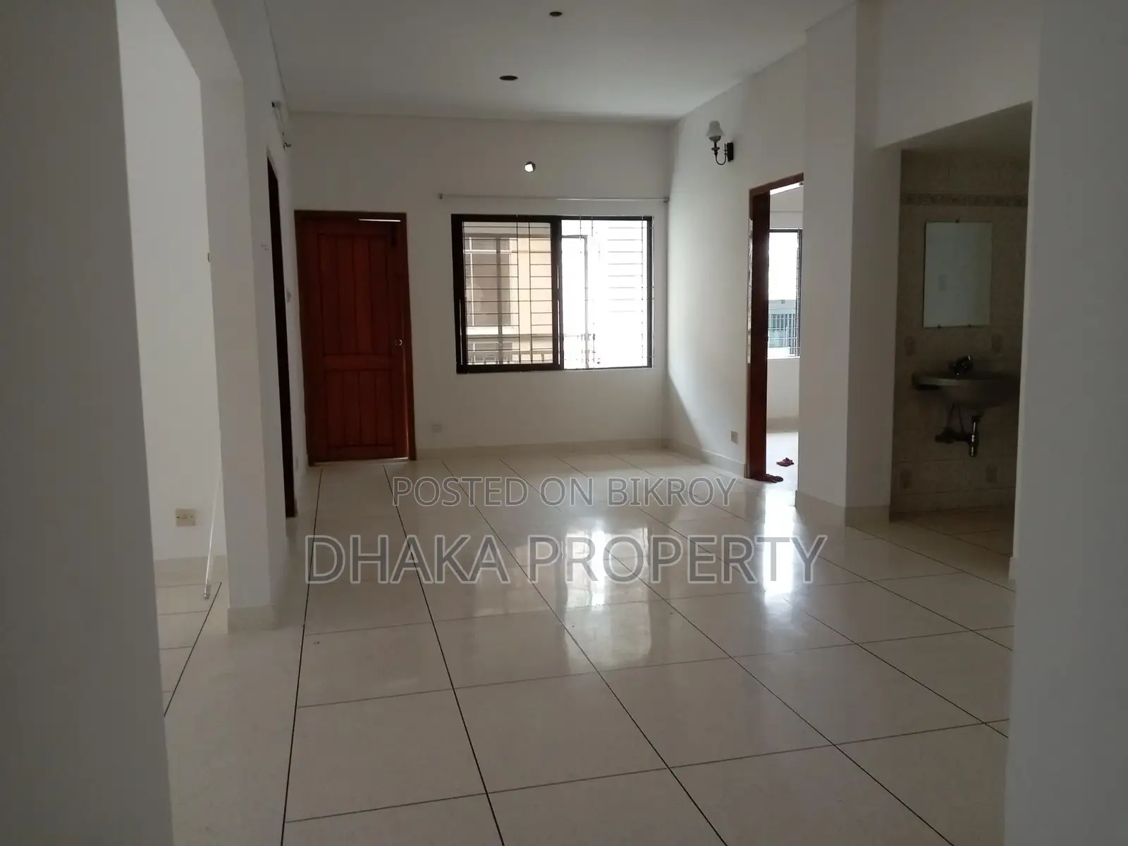 Un-Furnished 3 Bedrooms Apartment Rent in Baridhara in Baridhara