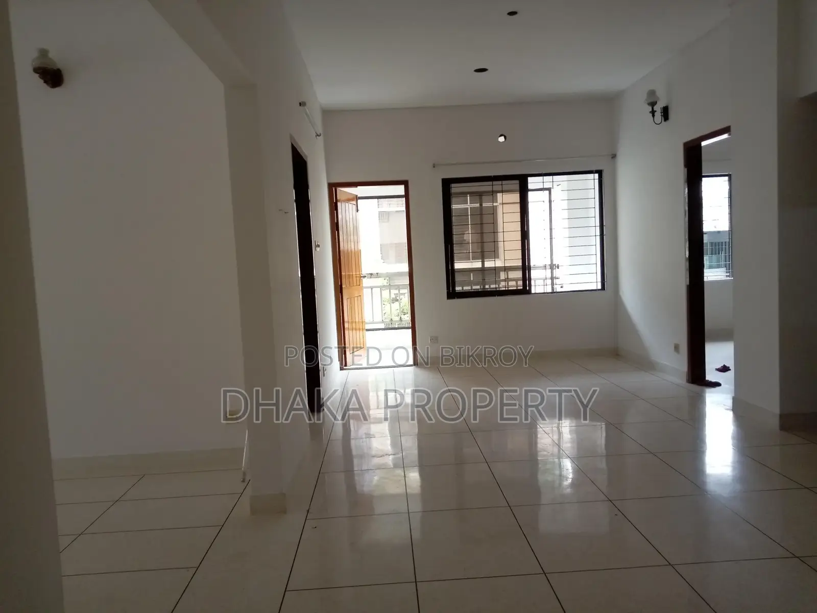 Un-Furnished 3 Bedrooms Apartment Rent in Baridhara in Baridhara